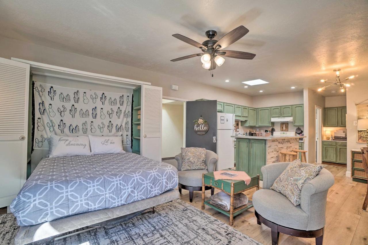 Central Williams Studio With Fireplace On Route 66! Apartment Ngoại thất bức ảnh